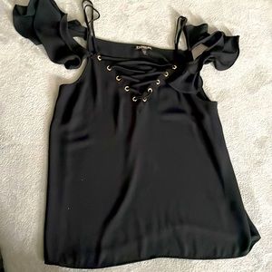 Express blouse. Off the shoulders with straps. Black